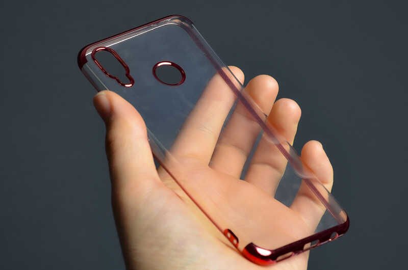 Huawei P Smart Plus Kılıf Dört Köşe Renkli Lazer Şeffaf Silikon Kapak (GLİTTER) Gold