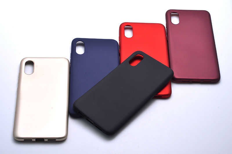 Xiaomi Mi 8 Pro Kılıf Yumuşak Dokulu Soft Esnek İnce Mat Renkli Silikon Kapak (PREMİER) Gold
