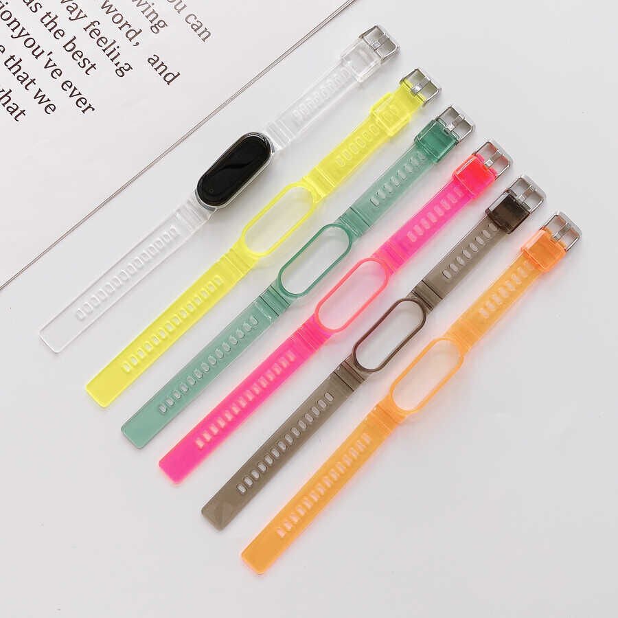 Xiaomi Mi Band 5 / 6 Silikon Kordon Esnek Tasarım (KRD-27) Siyah