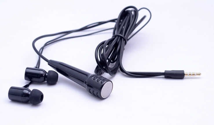 Yüksek Kalite ve Ses Performanslı Kulaklık (Mat Mikrofonlu Karaoke Kulaklık) Rose Gold