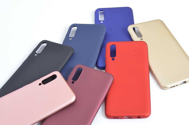 Samsung Galaxy A50 Kılıf Yumuşak Dokulu Soft Esnek İnce Mat Renkli Silikon Kapak (PREMİER) Gold