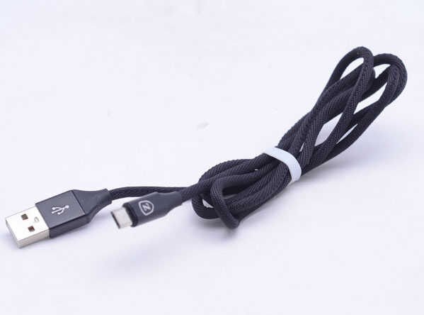 Metal Uçlu 8600 Micro Usb Kablo Siyah