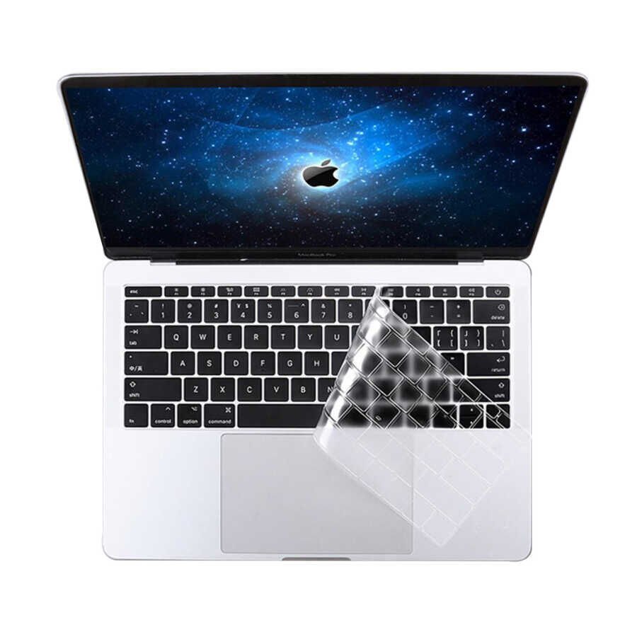 Apple Macbook 16.2' 2021 A2485 HEPTEKİLETİŞİM Klavye Koruyucu Şeffaf Silikon Ped