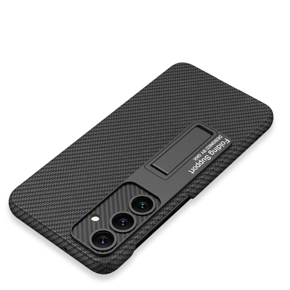 Samsung Galaxy S24 Plus Kılıf Standlı Karbon Fiber ve Suni Deri Görünümlü Şık Yüzey Kapak Mürdüm