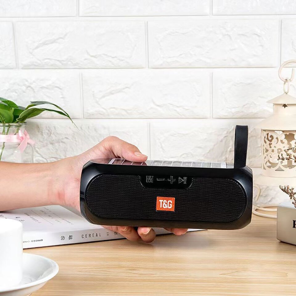 Bluetooth Hoparlör Speaker Güneş Enerjili FM Radyo Özellikli AUX USB Kart Okuyucu Portlu (TG182) Siyah