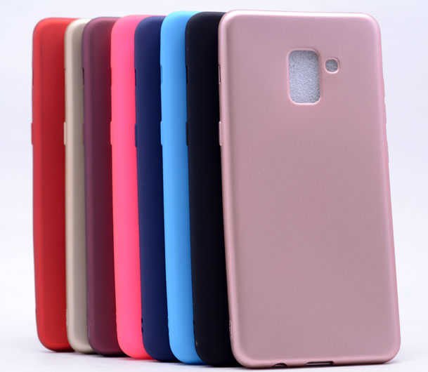 Samsung Galaxy A8 2018 Kılıf Yumuşak Dokulu Soft Esnek İnce Mat Renkli Silikon Kapak (PREMİER) Siyah