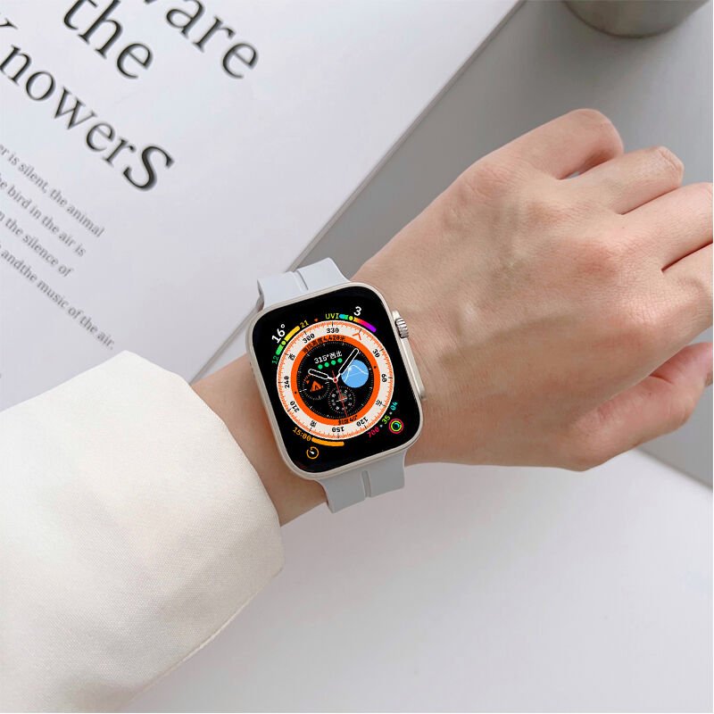 Apple Watch 2/3/4/5/6/7/8/9/se/ultra/nike 42mm 44mm 45mm 49mm Silikon Kordon Metal Tasarım (KRD-84) Siyah