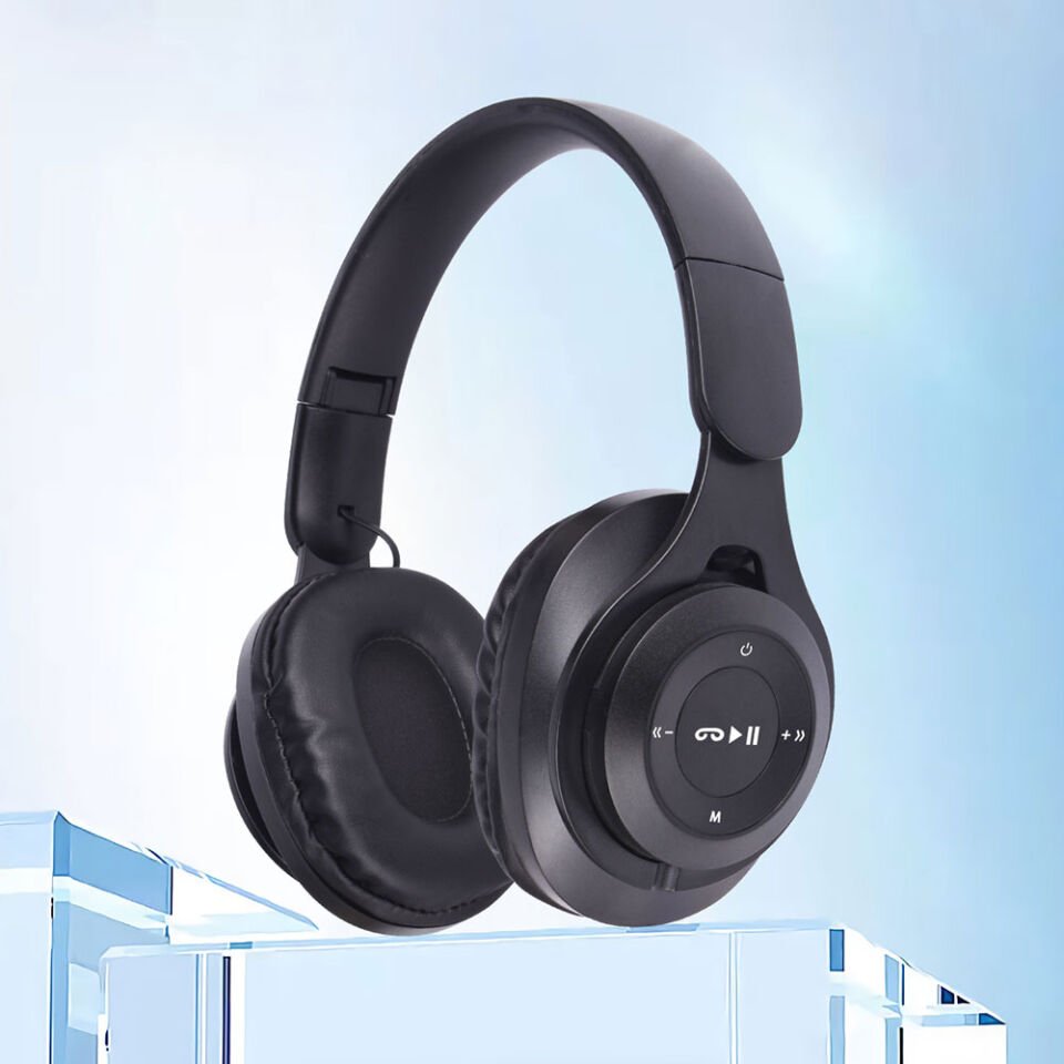 Hafif ve Portatif Kolayca Katlanıp Taşınabilir Dizayn (M6 Plus Kulak Üstü Bluetooth Kulaklık) Siyah