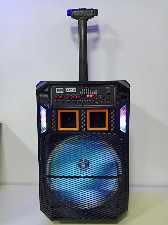 Bluetooth Speaker Hoparlör With FM Radio Özellikli Gövde Kısmında Renkli Led Tasarım (SP-1201) Siyah
