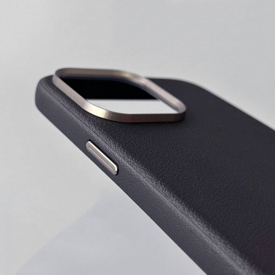 Apple iPhone 15 Kılıf Magsafe Şarj Özellikli PU Deri Kapak (Adora) Siyah