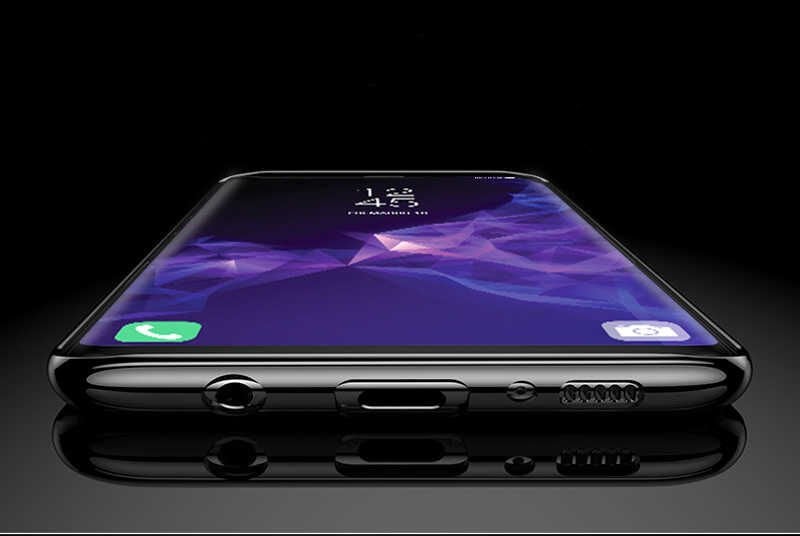 Samsung Galaxy J6 Kılıf Dört Köşe Renkli Lazer Şeffaf Silikon Kapak (GLİTTER) Gold