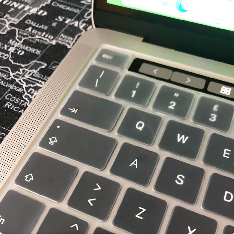 Apple Macbook 16' Touch Bar A2141 Klavye Koruyucu Transparan Buzlu Silikon Ped (T-K) Renksiz