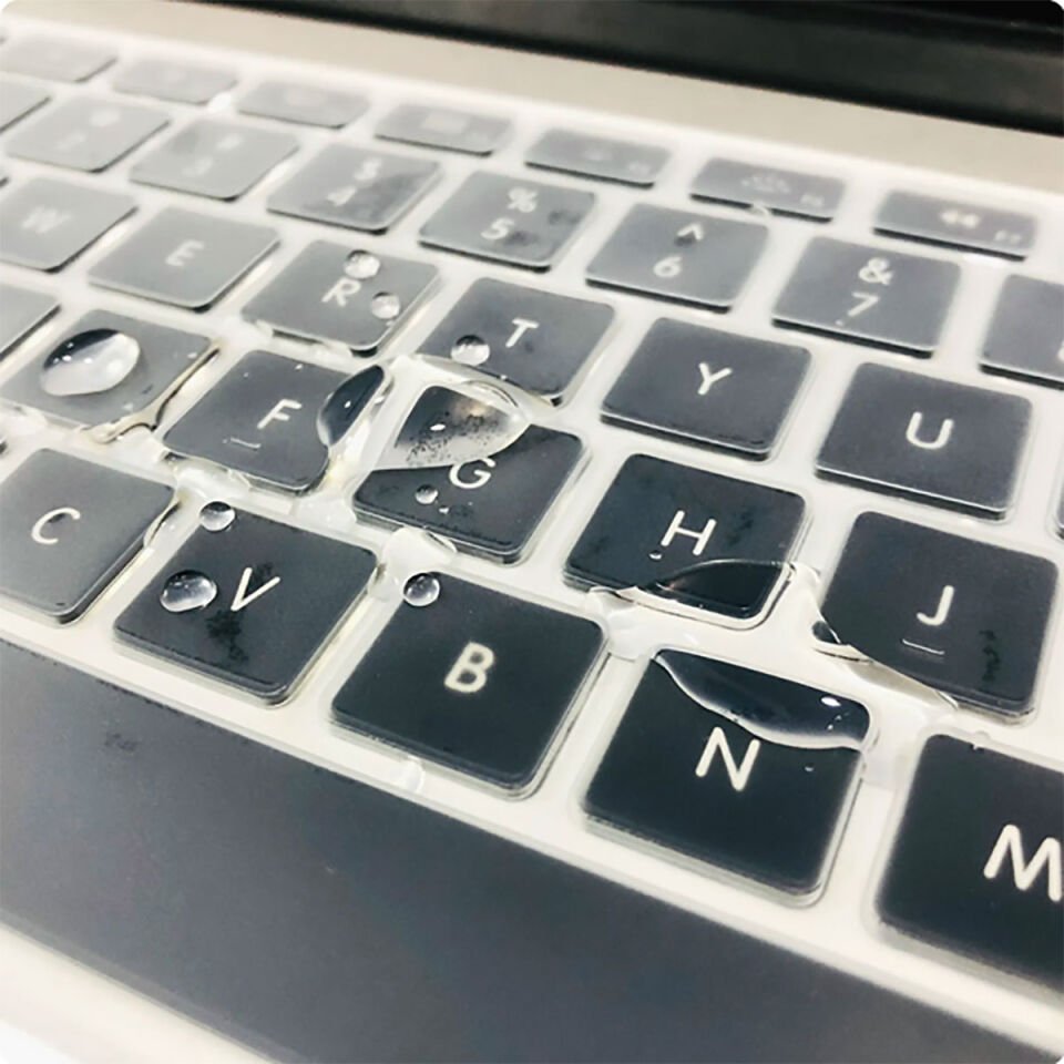 Apple Macbook 13.6' Air 2022 M2 A2681 HEPTEKİLETİŞİM Klavye Koruyucu Transparan Buzlu Silikon Ped