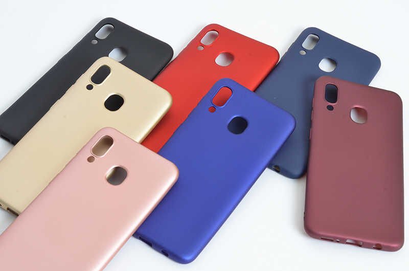 Samsung Galaxy A20 Kılıf Yumuşak Dokulu Soft Esnek İnce Mat Renkli Silikon Kapak (PREMİER) Gold