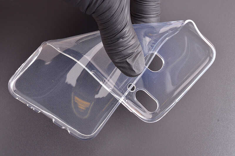 Samsung Galaxy M20 Şeffaf Kılıf Yumuşak İnce Tasarımlı Kapak (SÜPER) Renksiz