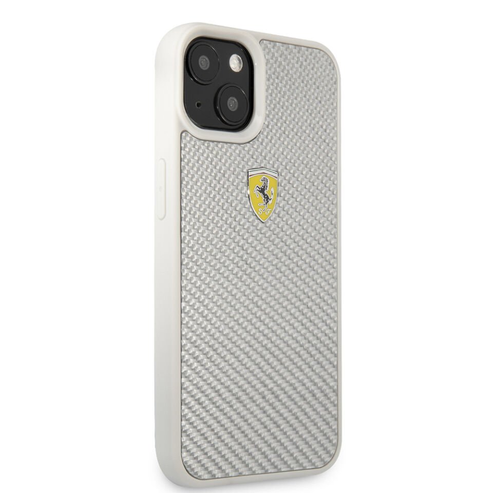 Apple iPhone 13 Kılıf Ferrari Orjinal Lisanlı Klasik Metal Logolu Karbon Dizayn Kapak
