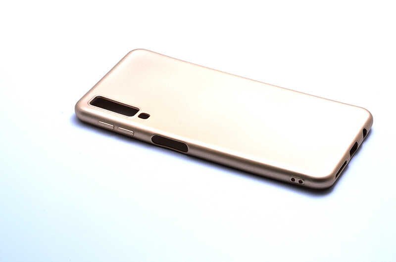 Samsung Galaxy A7 2018 Kılıf Yumuşak Dokulu Soft Esnek İnce Mat Renkli Silikon Kapak (PREMİER) Siyah