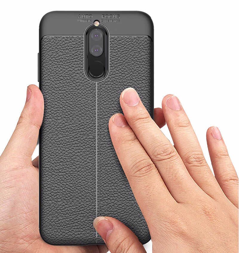 Huawei Mate 10 Lite Kılıf Deri Görünümlü Renk Atmayan Dayanaklı Silikon Kapak (NİSS) Siyah